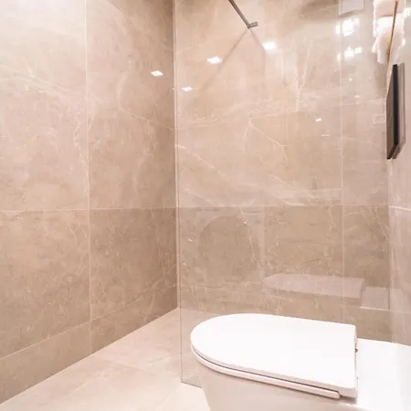 The Pearl Of Azure By Belmont Realty *